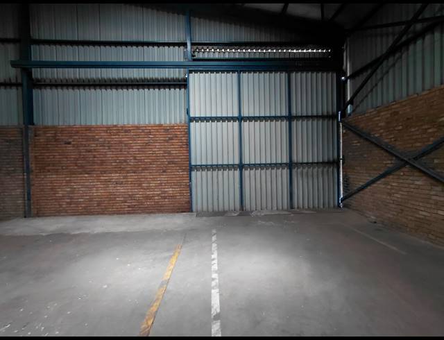 1,849M² WAREHOUSE TO LET IN POMONA